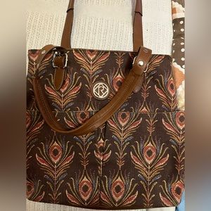 Relic Shoulder Bag med size